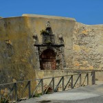 Porta de madeira do Forte da Praia da Consolação Atouguia da Baleia Outra em Peniche