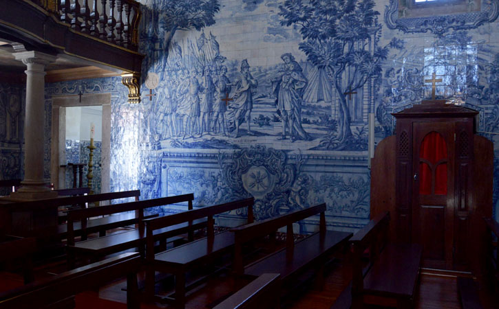 Igreja de São Sebastião Serra d'El Rei azulejos no Interior Peniche // GoPeniche o teu Guia Turístico Local