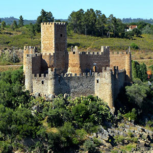 Peniche o Guia Oficial da Cidade 2025, Tomar e Castelo de Almourol Visita Guiada Privada “Os Templários”, GoPeniche Guia Turístico de Peniche